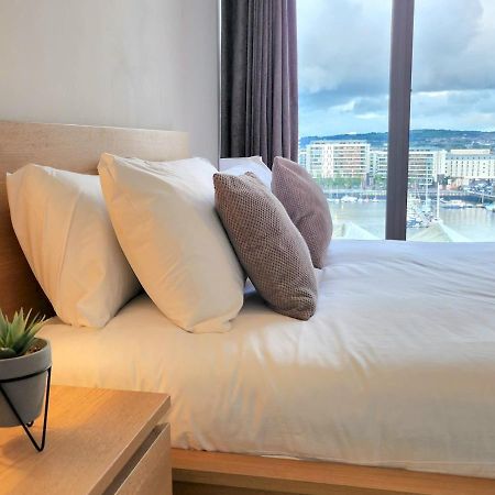 Апартаменты Pass The Keys Stunning Penthouse With Balcony Sunset Views Белфаст Экстерьер фото