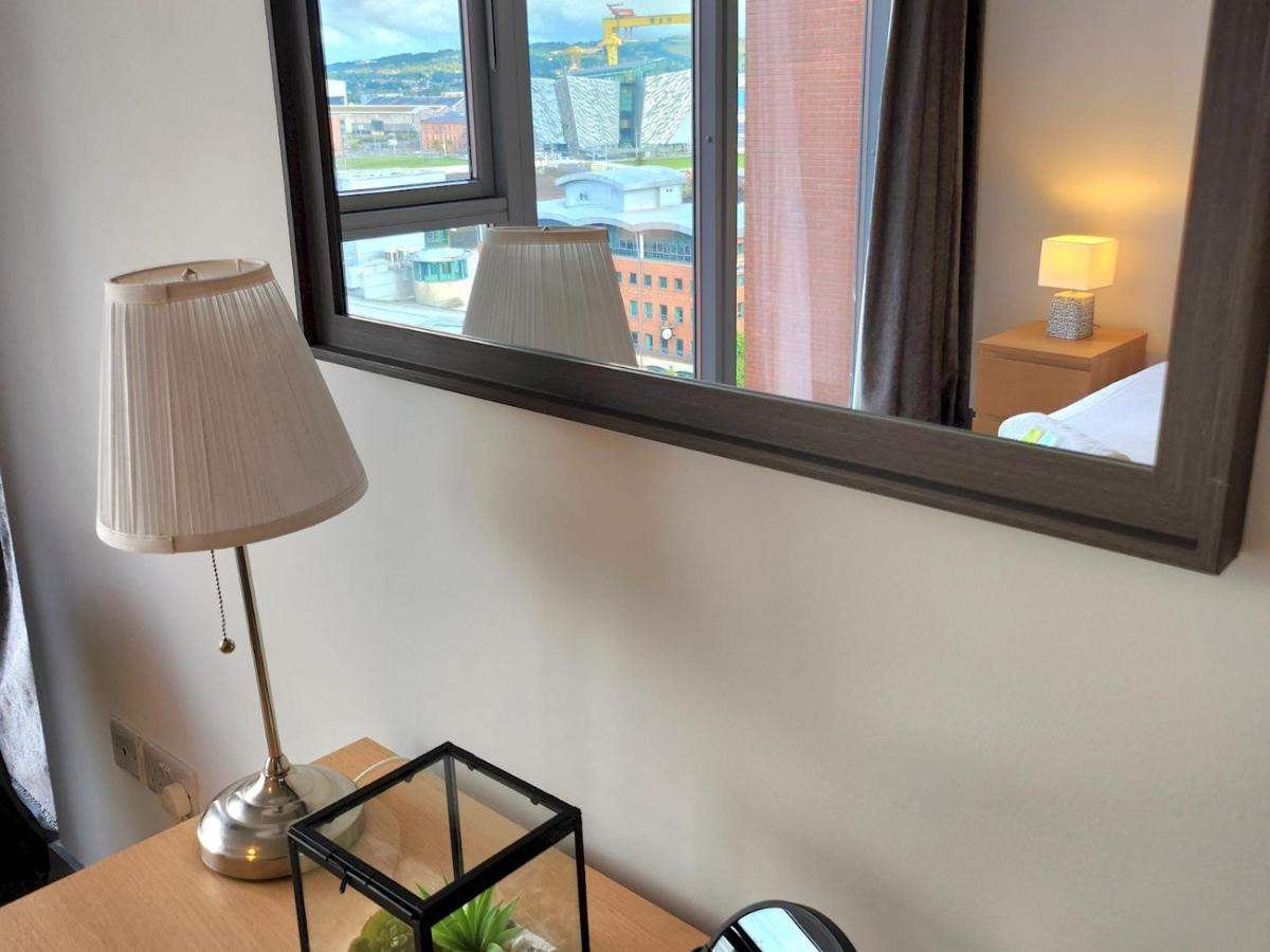 Апартаменты Pass The Keys Stunning Penthouse With Balcony Sunset Views Белфаст Экстерьер фото